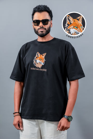 Wolf with embroidery  oversize tshirt