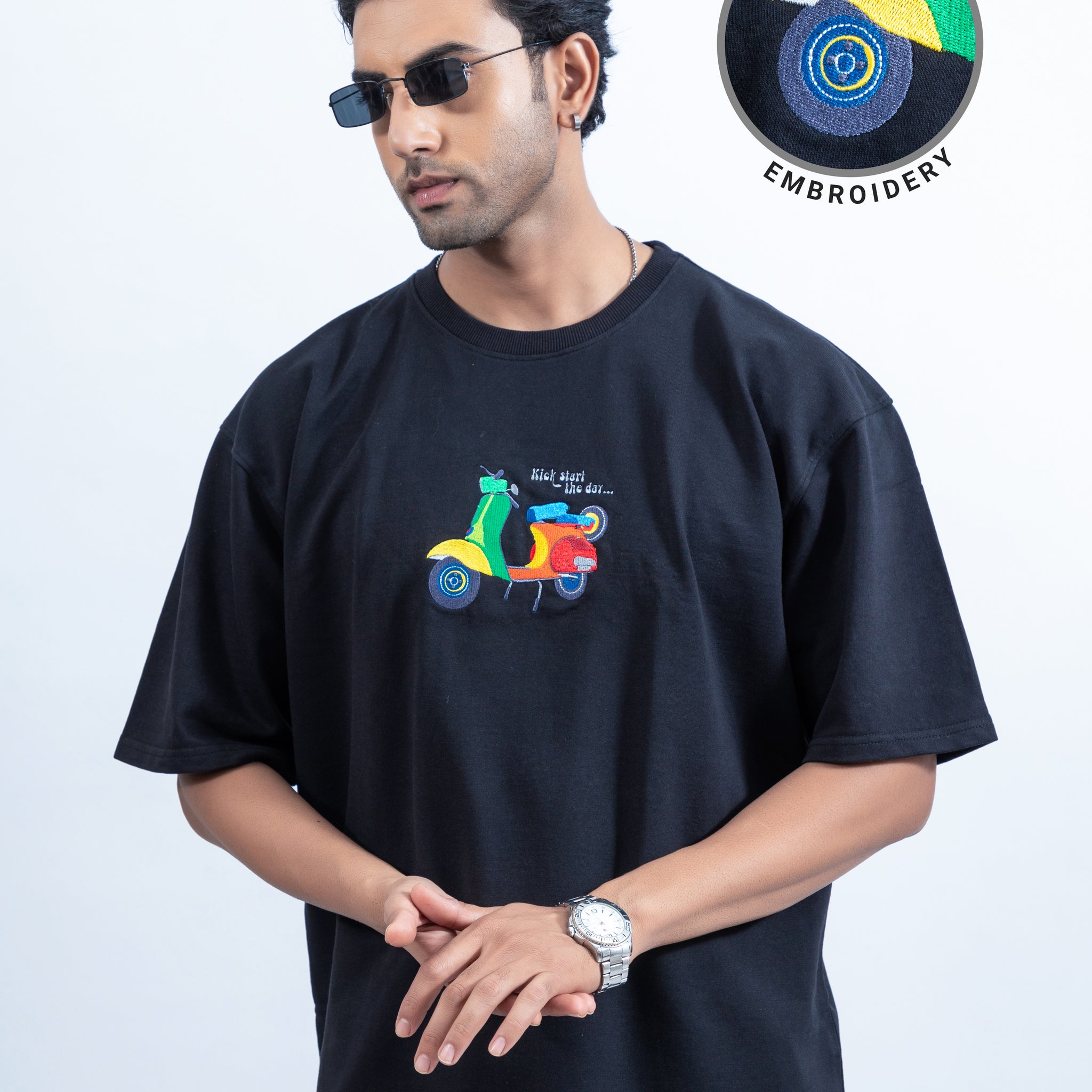 Colourful embroidery scooter oversize T-shirts